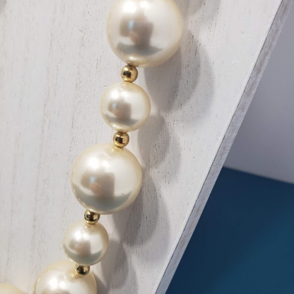 Napier Vintage Large Faux Pearl Statement Necklace - Picture 3 of 8